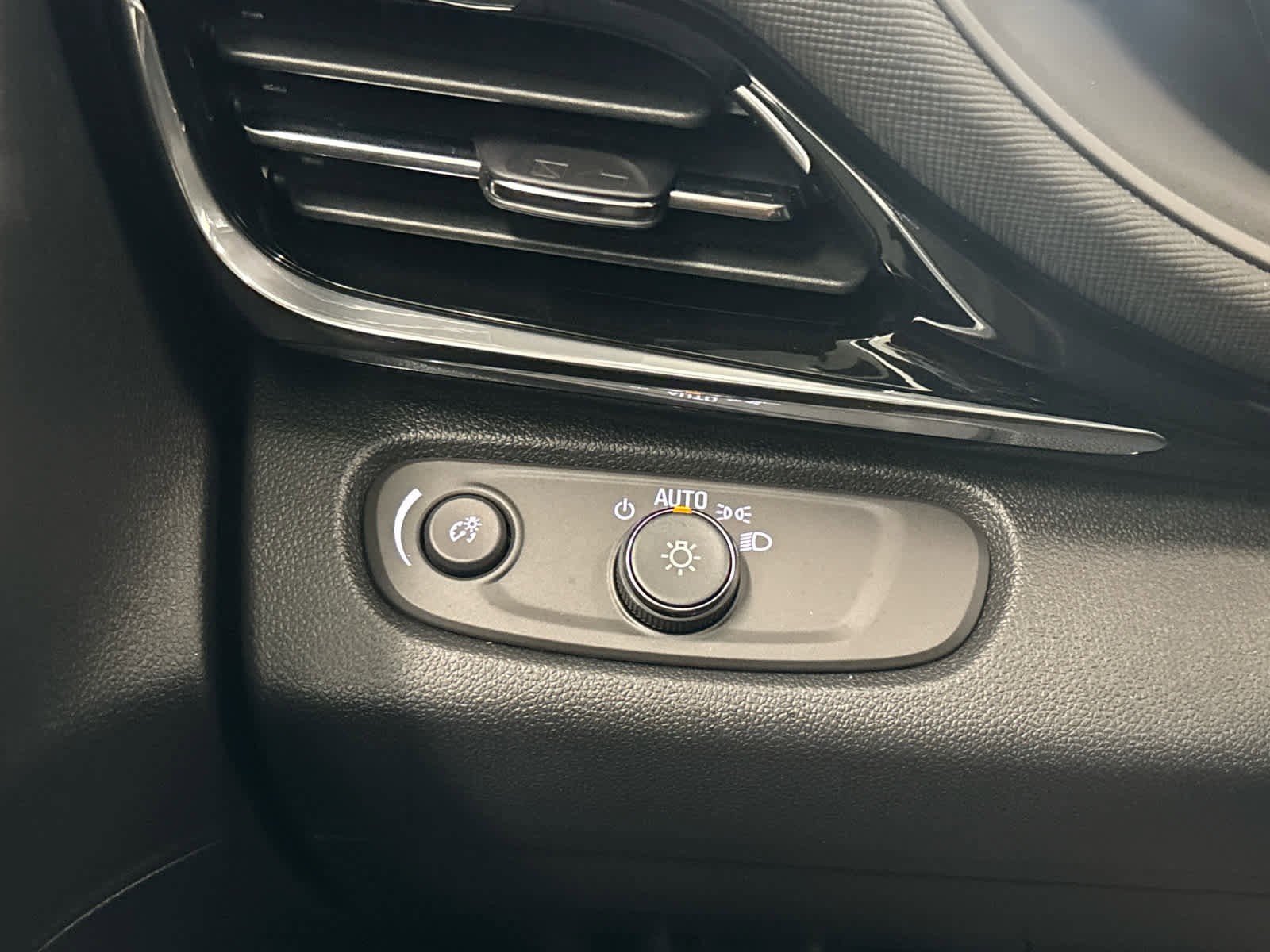 New 2026 Buick Envista Sport Touring w/ Convenience I Package image 23