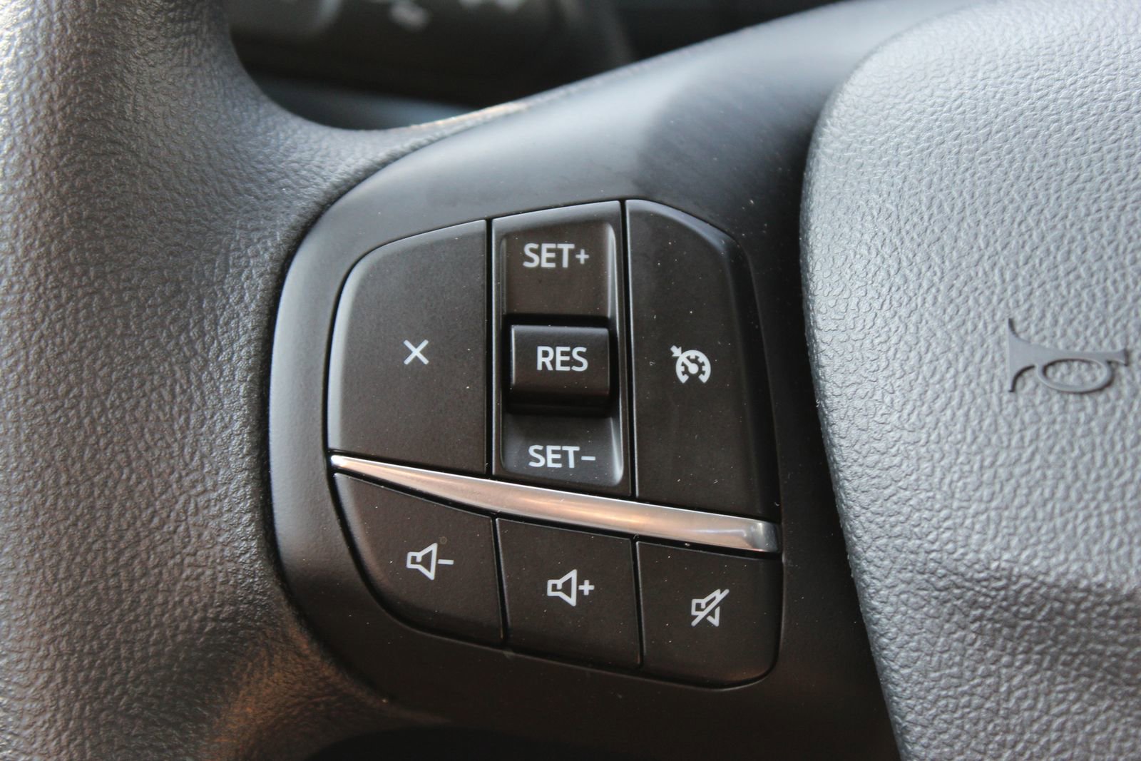 New 2025 Ford Maverick XL image 20