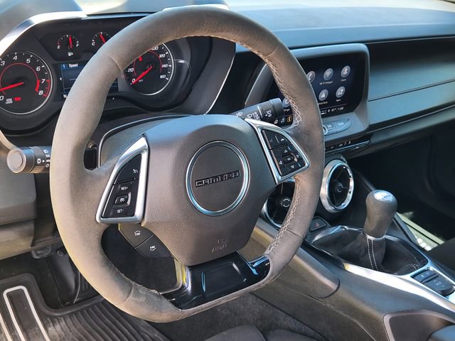 Used 2021 Chevrolet Camaro LT w/ 1LE Track Performance Package image 26