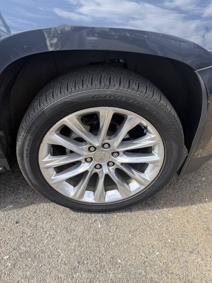 Used 2019 Cadillac Escalade Luxury AWD/4WD image 20