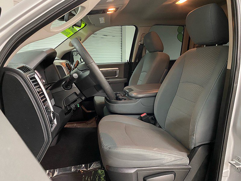 Used 2013 RAM 1500 Classic SLT w/ Premium Display Pkg image 10