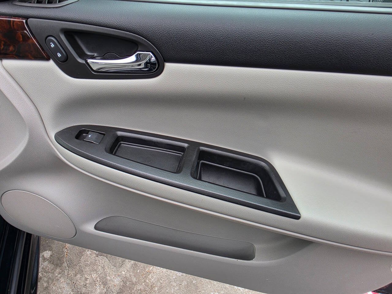 Used 2016 Chevrolet Impala LTZ FWD image 29