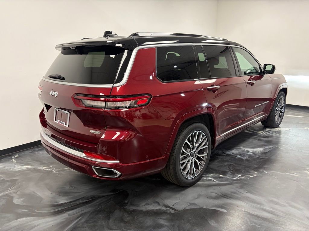 Used 2024 Jeep Grand Cherokee L Summit AWD/4WD image 22