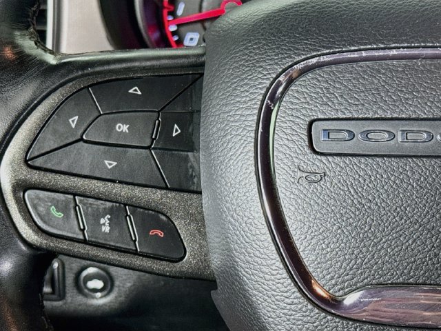 Used 2020 Dodge Charger SXT RWD image 11