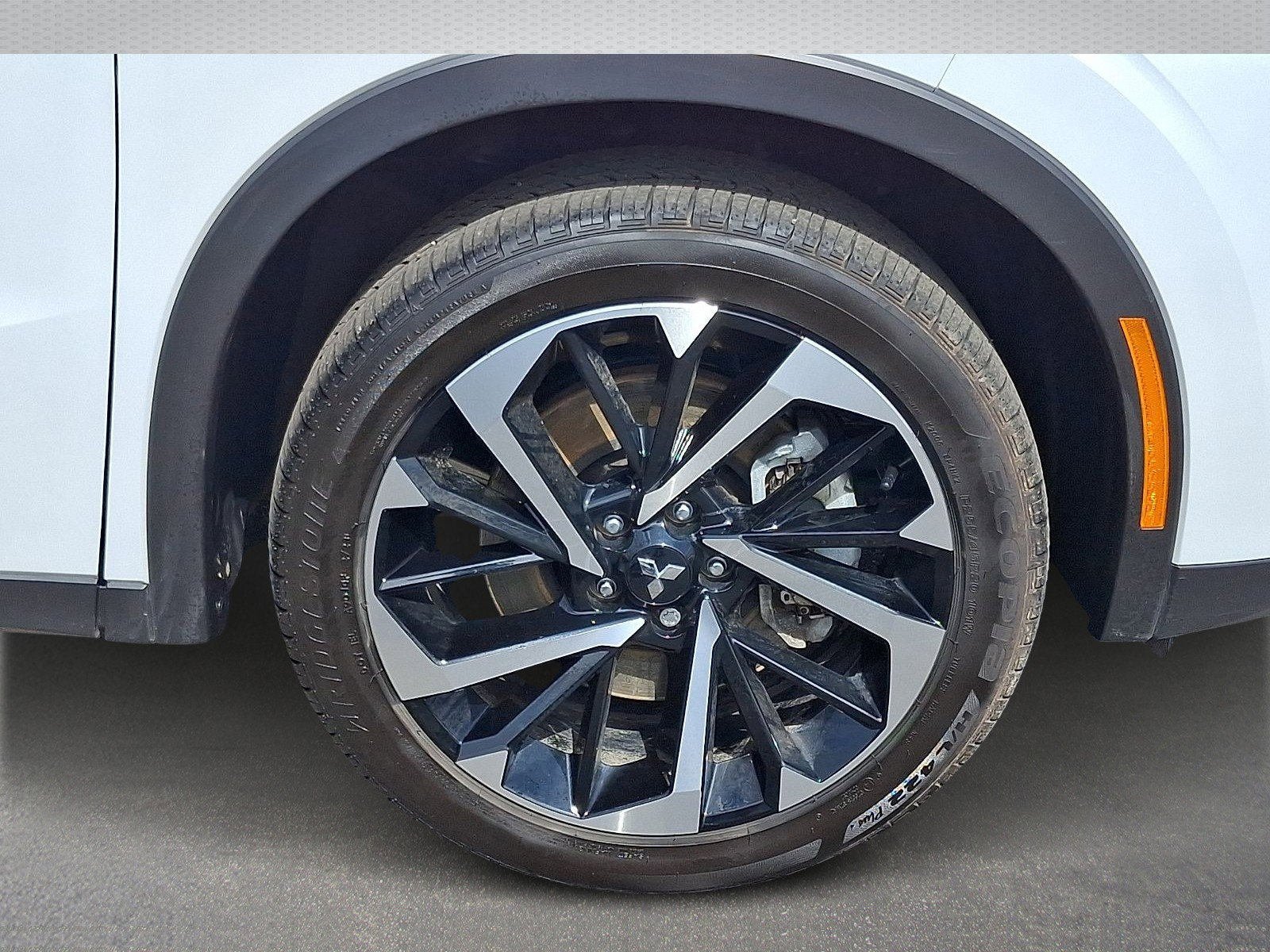 Used 2024 Mitsubishi Outlander SE image 8