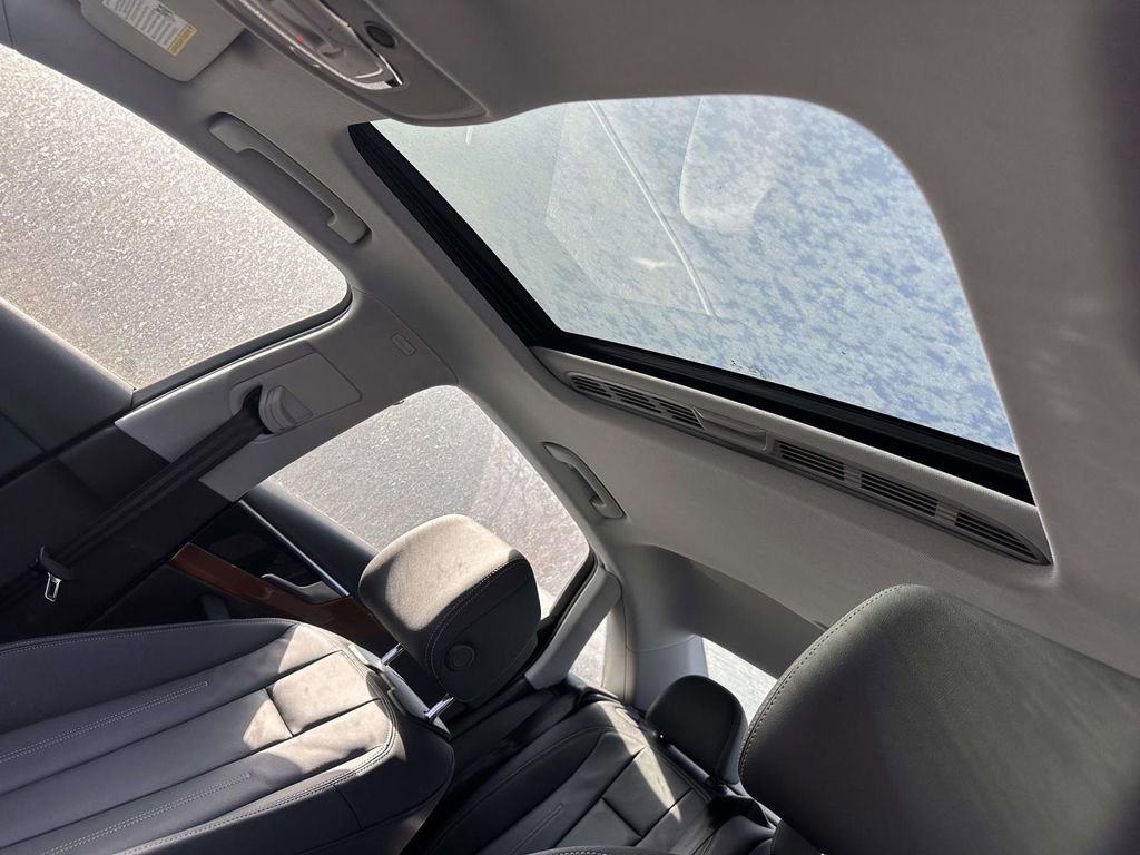 Used 2023 Audi A4 2.0T Premium w/ Convenience Package image 10