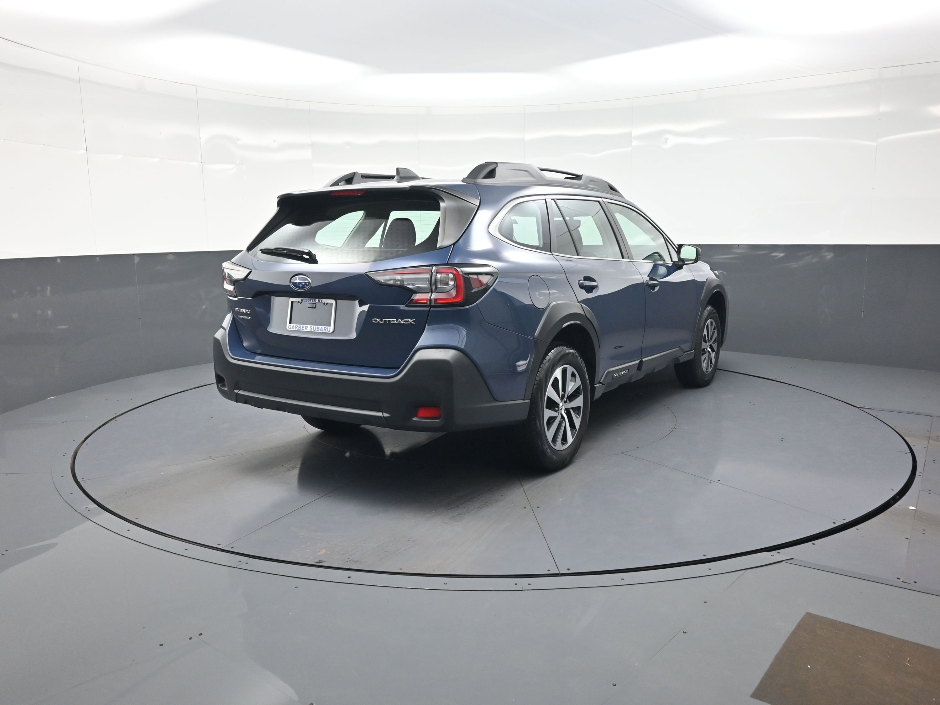 Used 2025 Subaru Outback image 3