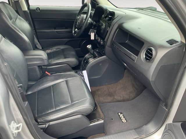 Used 2015 Jeep Patriot High Altitude AWD/4WD image 15