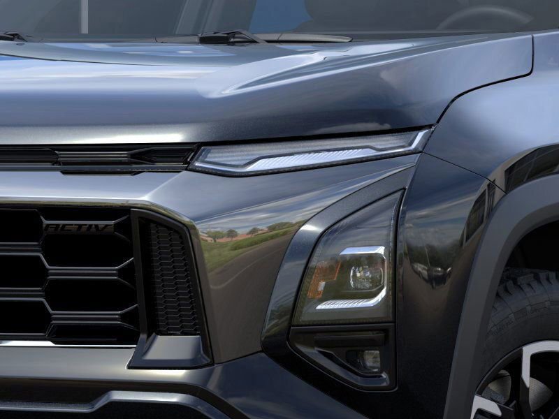 New 2025 Chevrolet Equinox ACTIV w/ Safety and Technology Package image 11