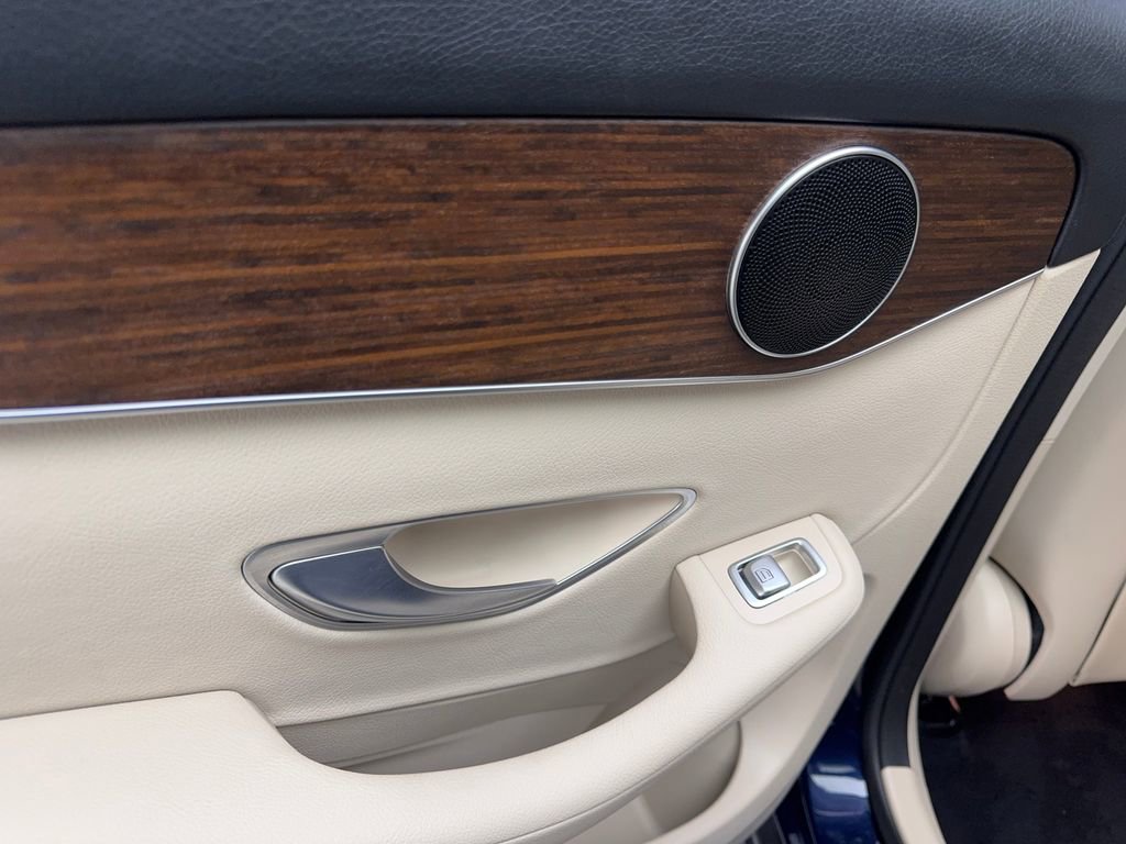 Used 2022 Mercedes-Benz GLC 300 4MATIC image 37