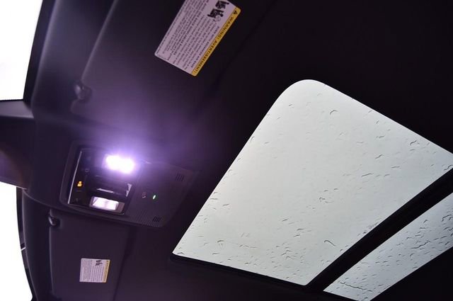 New 2026 Volkswagen Atlas Cross Sport SE image 21