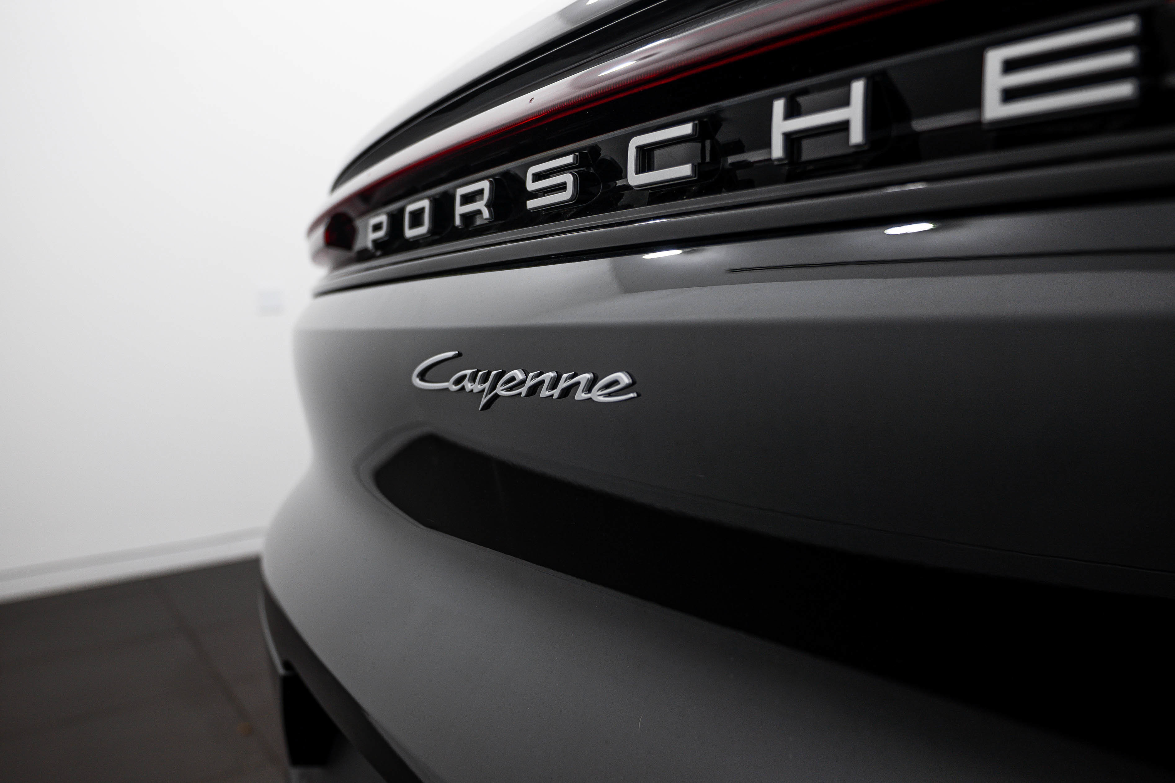 Certified 2026 Porsche Cayenne AWD/4WD image 26