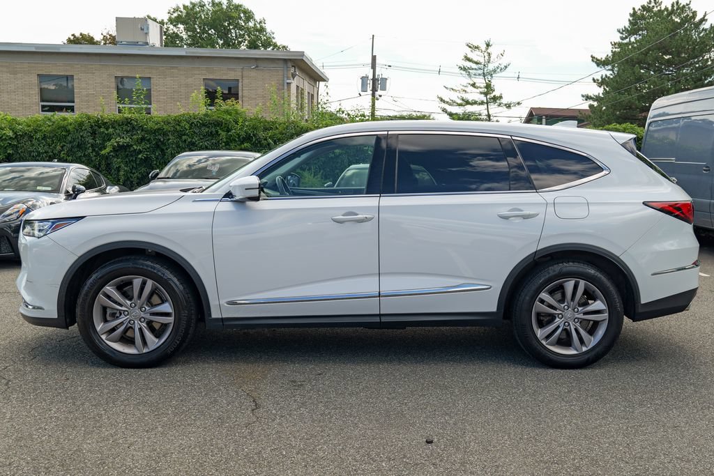 Used 2023 Acura MDX SH-AWD image 4