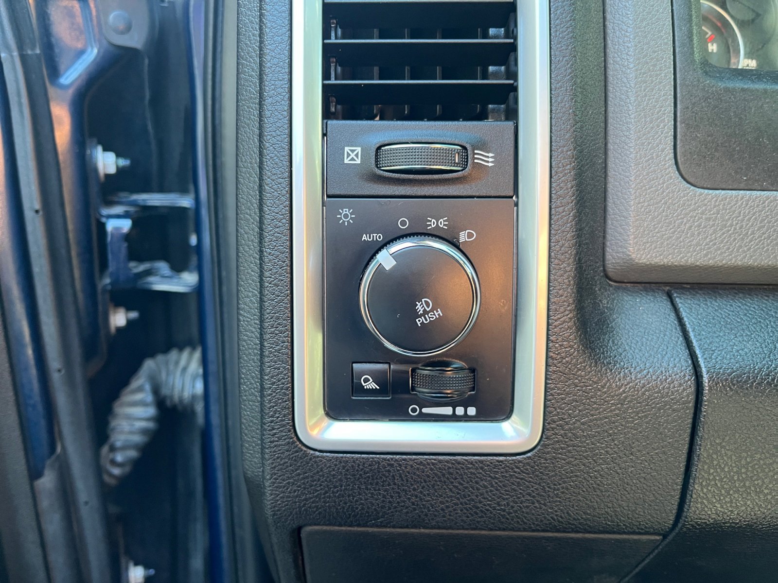 Used 2019 RAM 1500 Classic Warlock w/ Electronics Group image 26