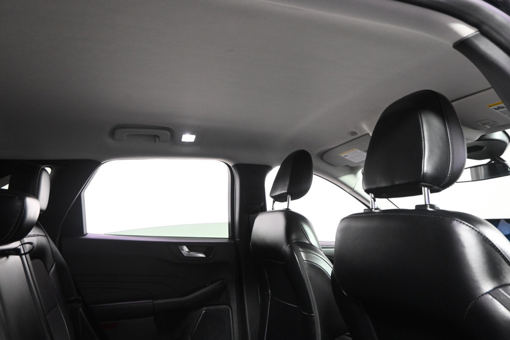 Used 2025 Ford Escape SE FWD image 17