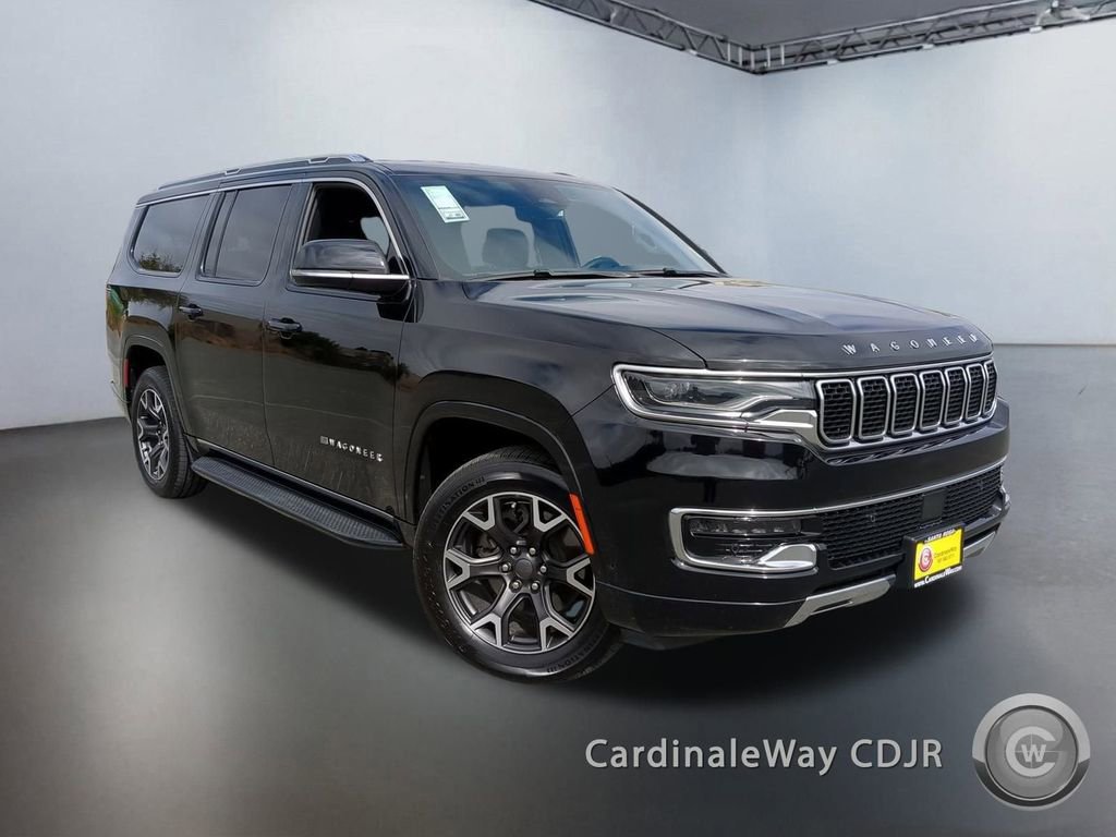 Used 2023 Jeep Wagoneer L Series III w/ Preferred Equipment Group image 1