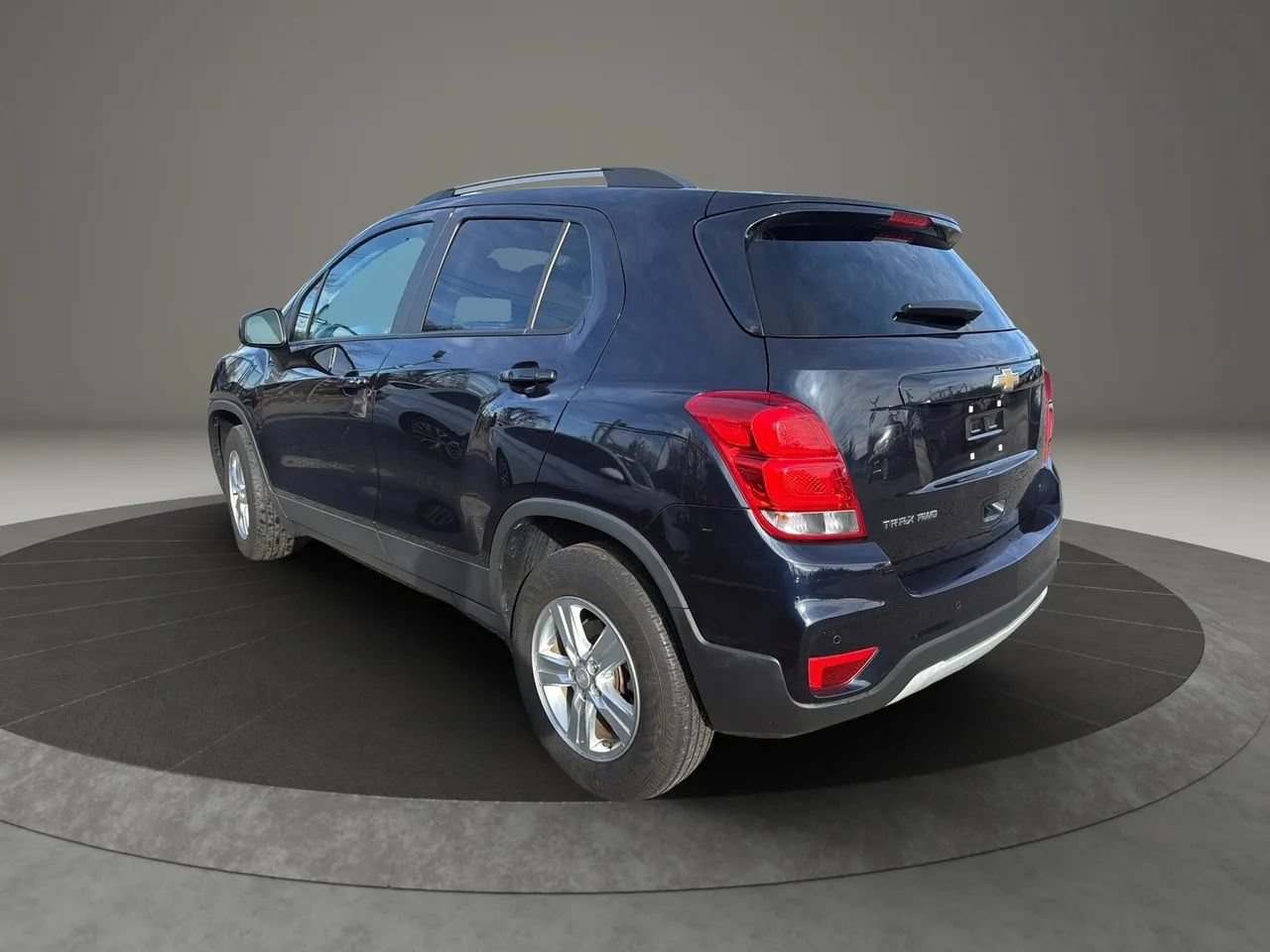 Used 2021 Chevrolet Trax LT w/ Driver Confidence Package AWD/4WD image 7
