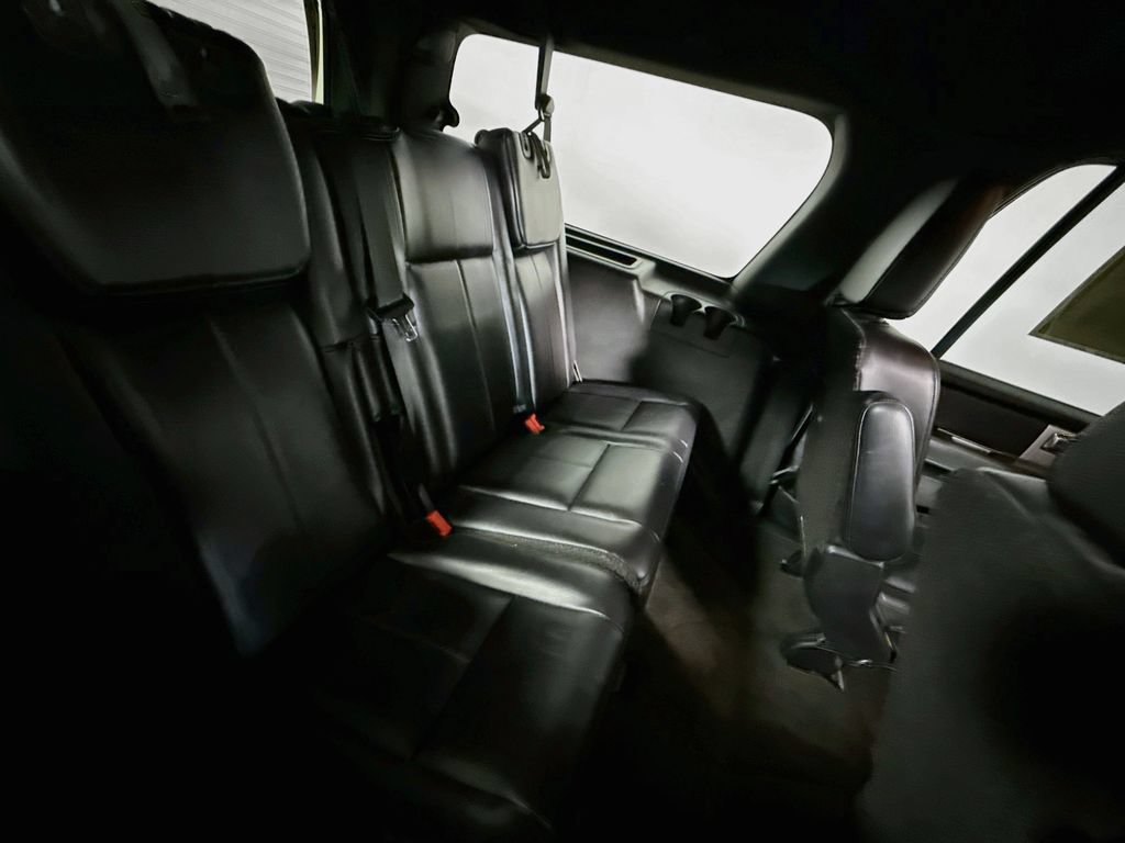 Used 2017 Ford Expedition EL Limited w/ Equipment Group 301A RWD image 25