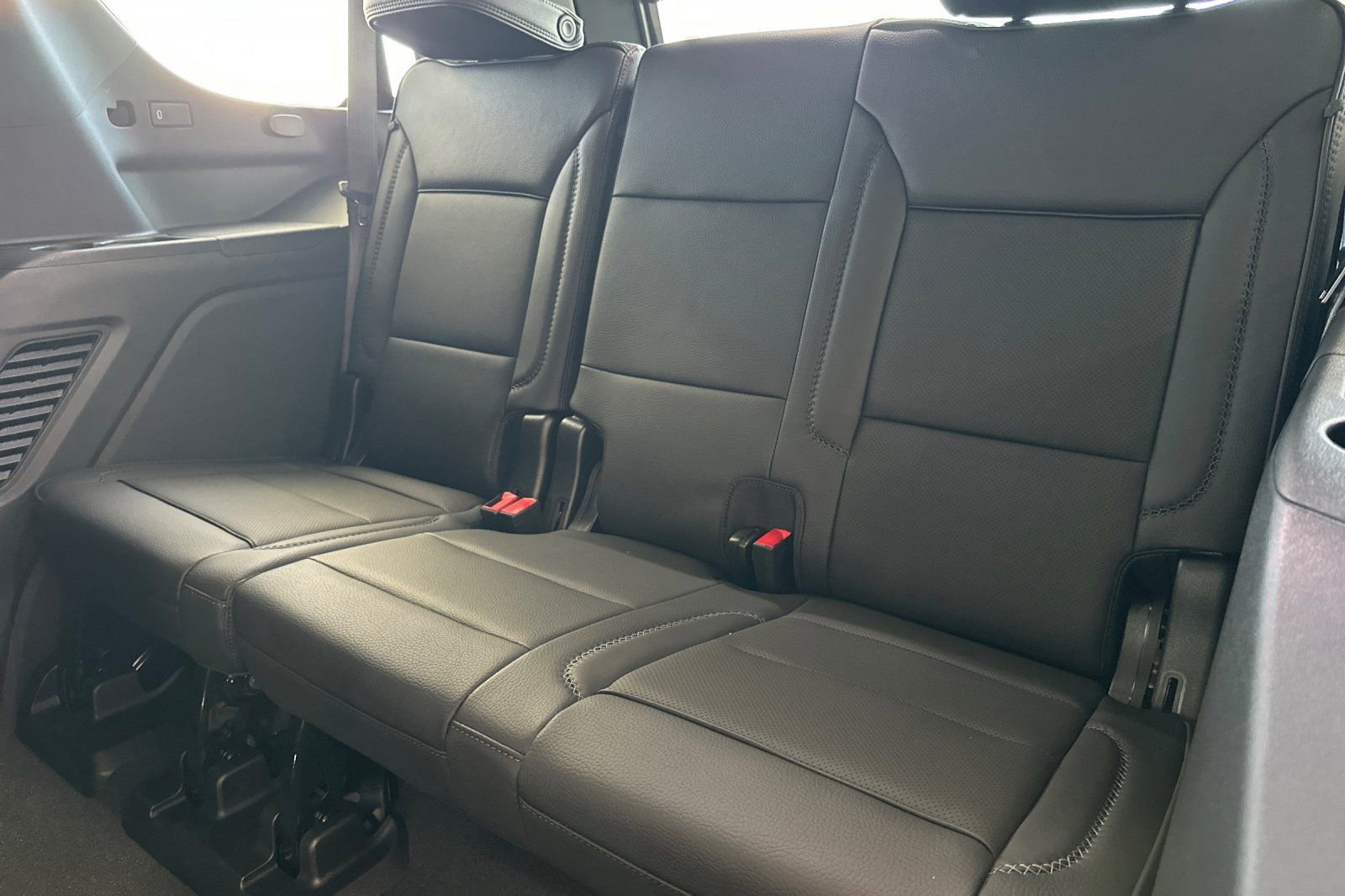 New 2026 GMC Yukon Denali w/ Denali Reserve Package image 16