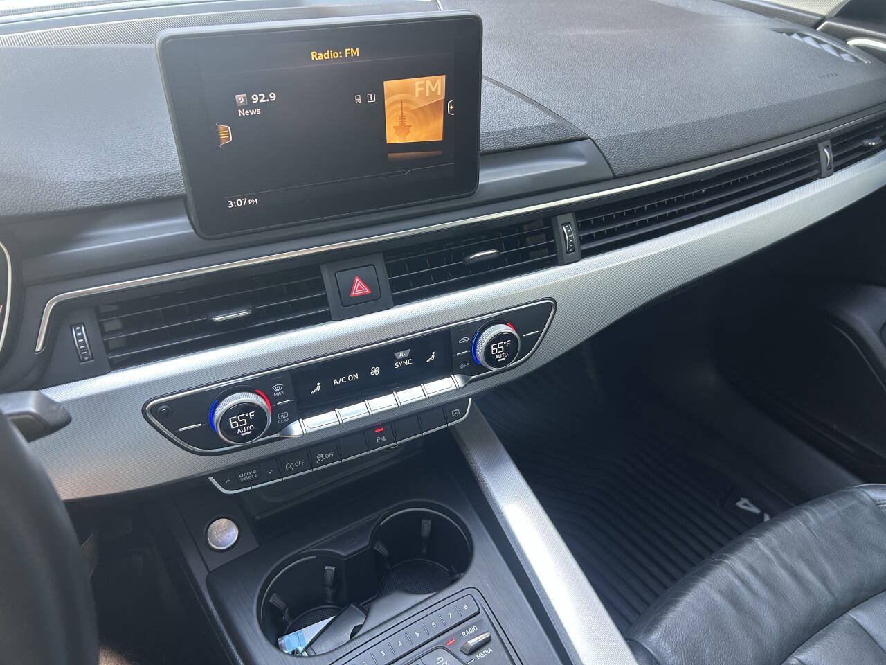 Used 2017 Audi A4 2.0T Premium FWD image 22