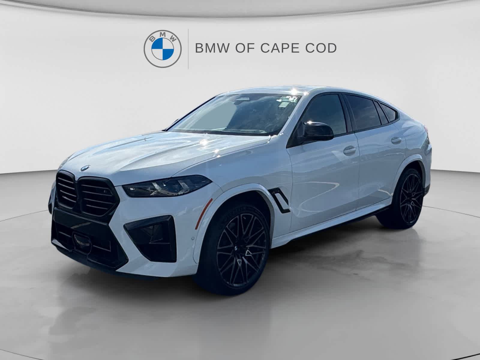 Used 2024 BMW X6 M Competition AWD/4WD image 3