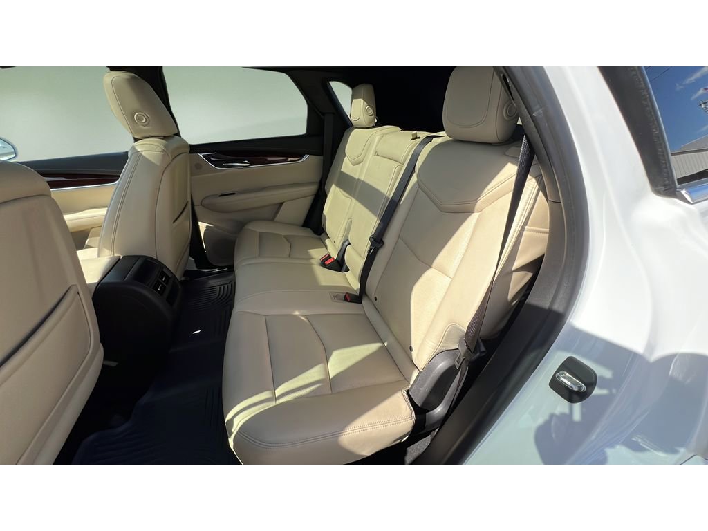 Certified 2017 Cadillac XT5 Luxury w/ Driver Awareness Package AWD/4WD image 28