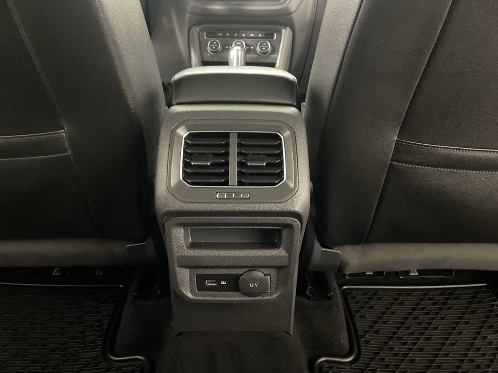 Used 2018 Volkswagen Tiguan SEL Premium w/ 3rd Row Seat Package image 20