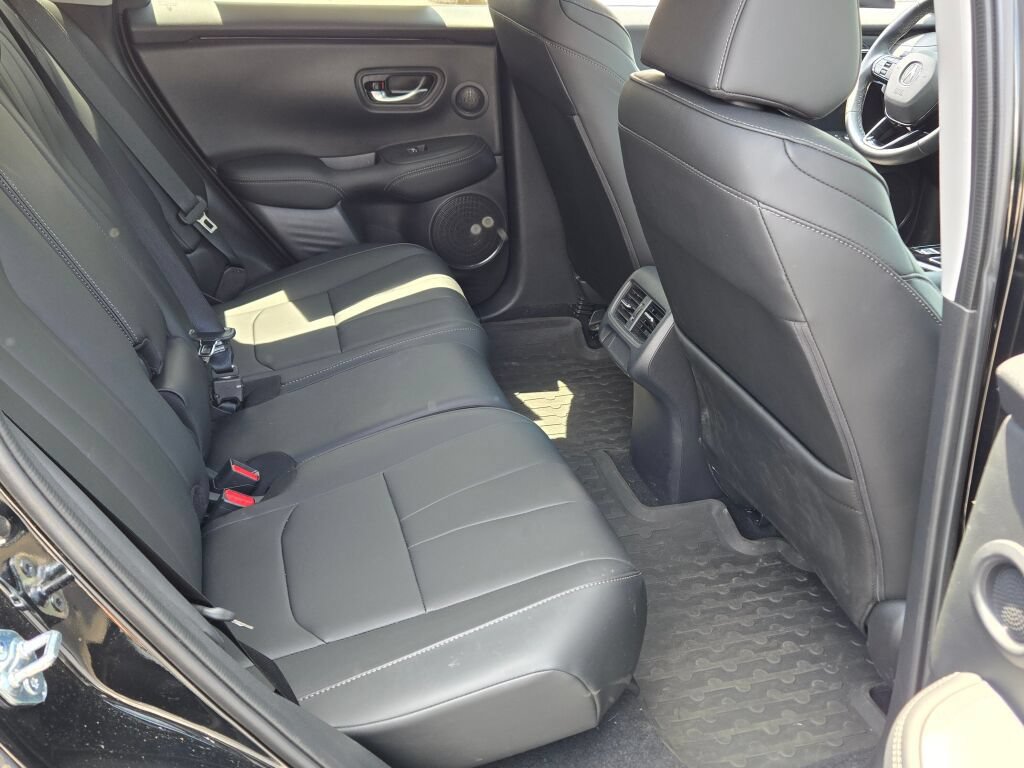 Certified 2025 Acura ADX AWD image 10