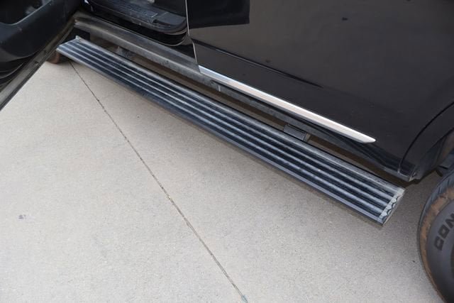 Certified 2023 GMC Yukon Denali AWD/4WD image 30