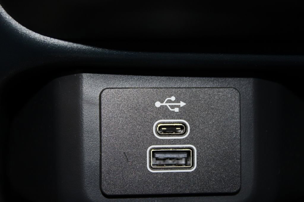 New 2025 Ford Maverick XL w/ Equipment Group 102A image 44