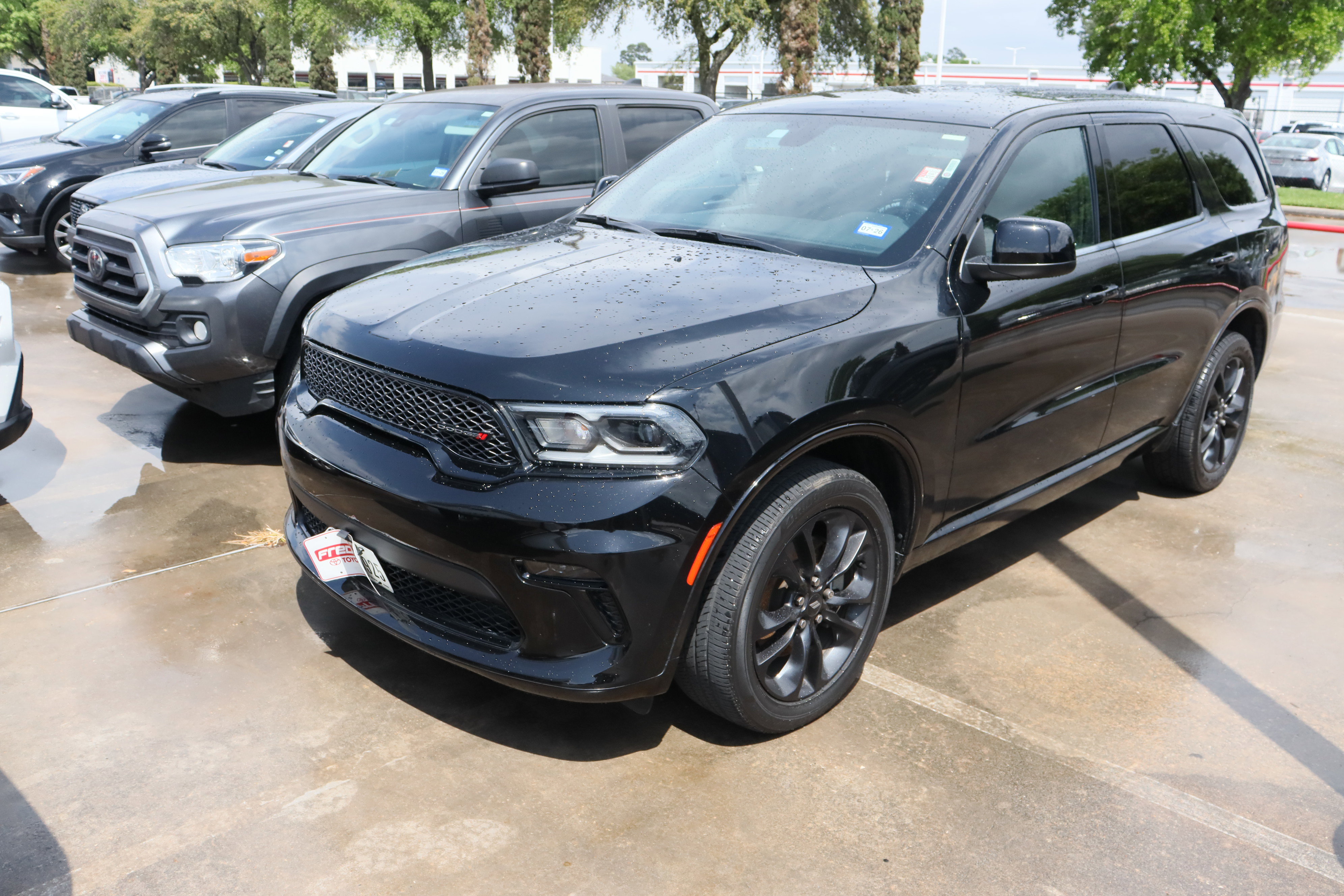 Used 2022 Dodge Durango SXT w/ Blacktop Package image 4