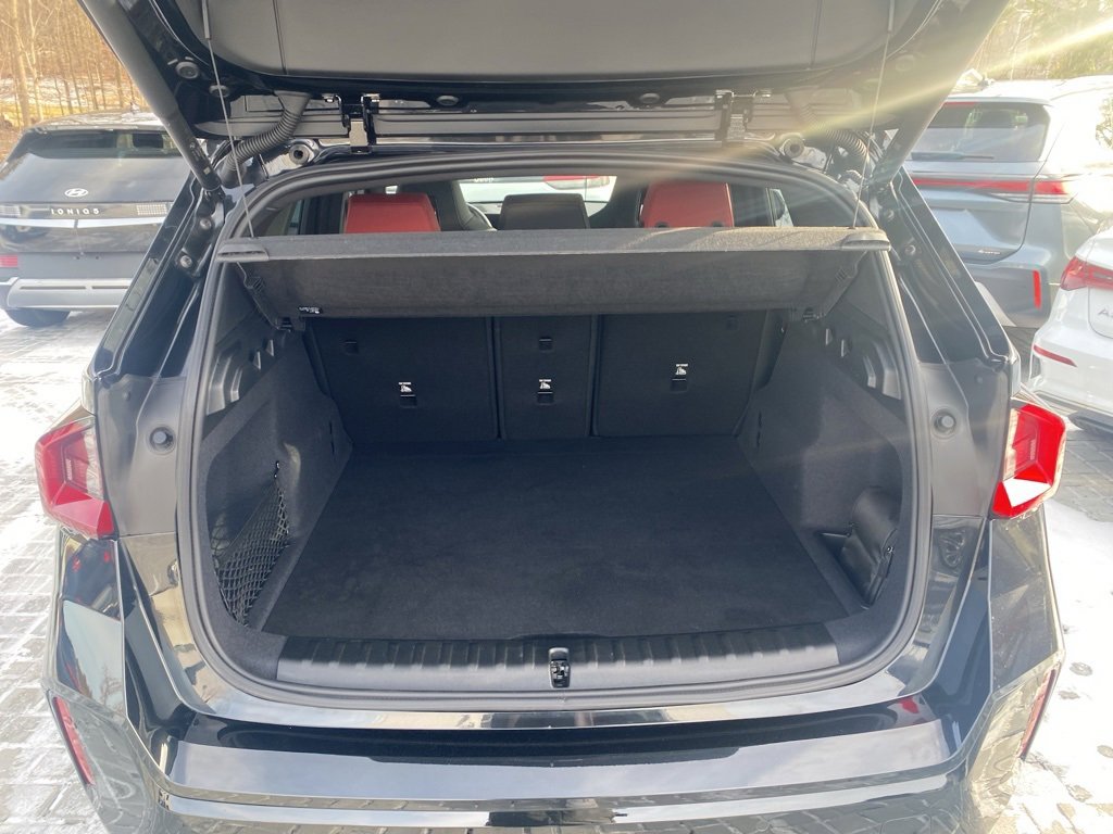 Used 2025 BMW X1 M35i w/ Premium Package image 5