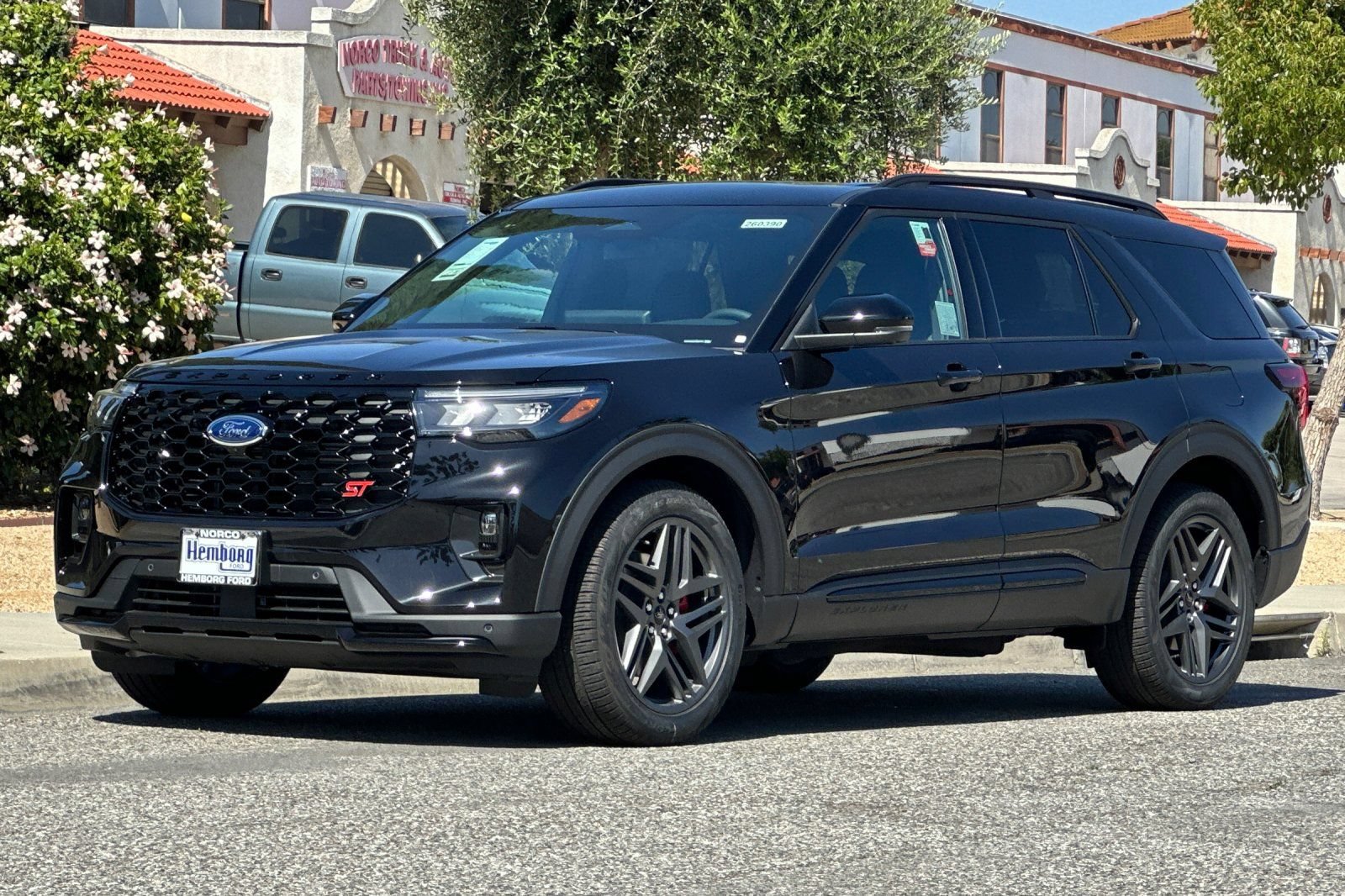 New 2026 Ford Explorer ST w/ Sun And Sound Package AWD/4WD image 8