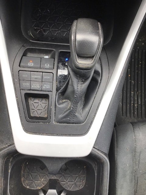 Used 2021 Toyota RAV4 XLE image 11