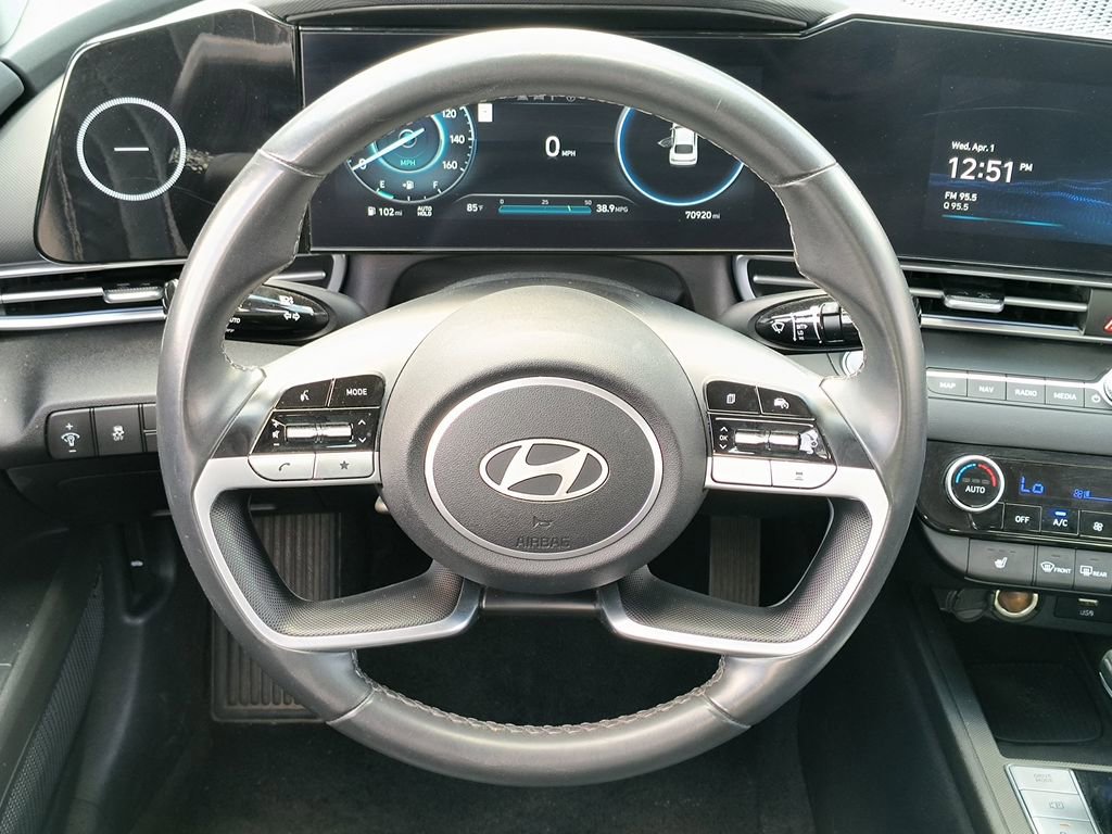 Used 2024 Hyundai Elantra Limited image 26