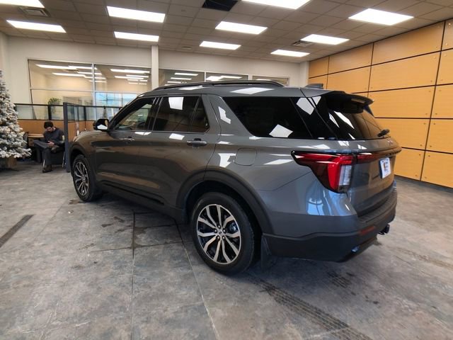 New 2026 Ford Explorer ST-Line image 5