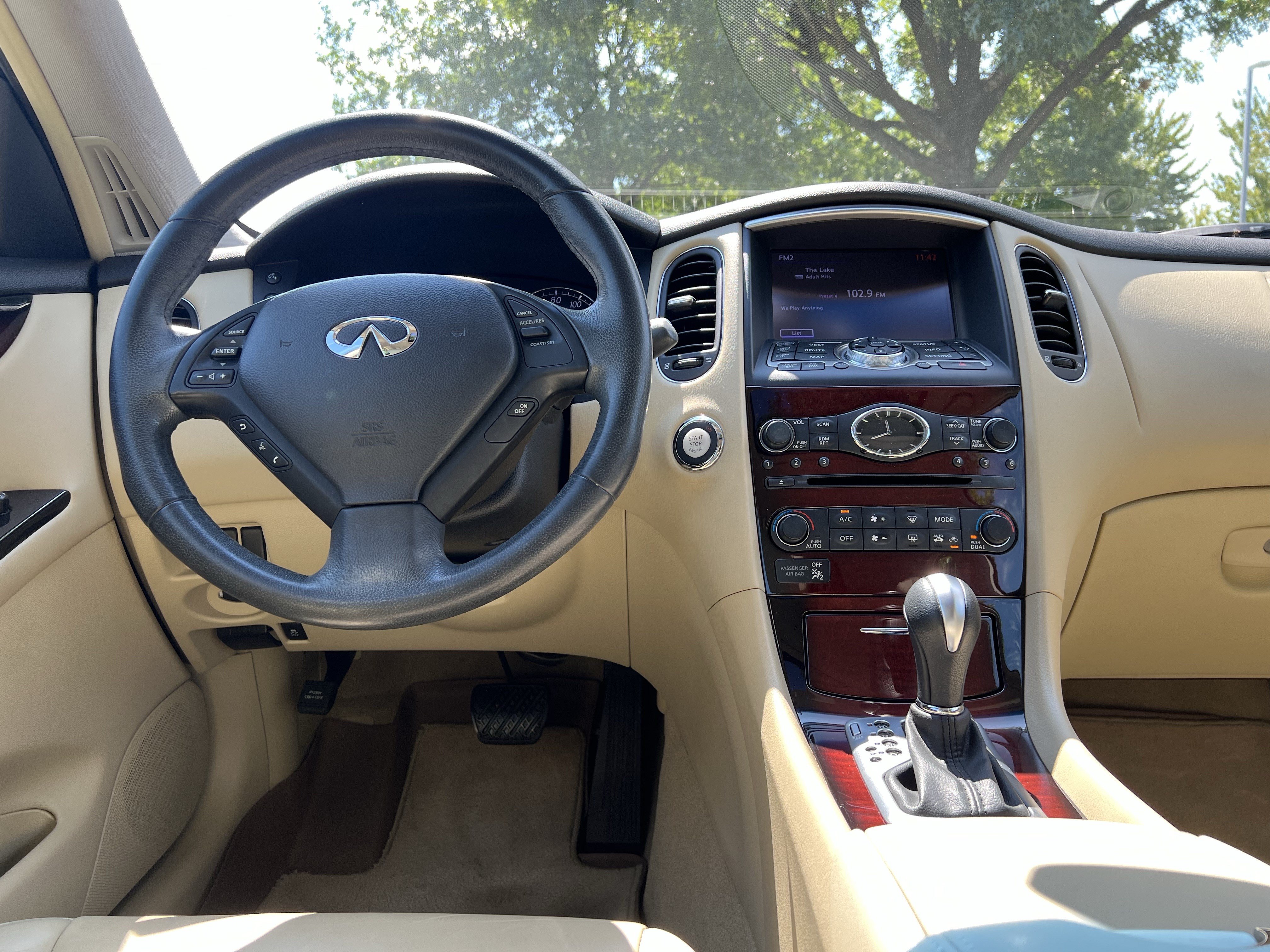 Used 2017 INFINITI QX50 AWD w/ Premium Plus Package image 30