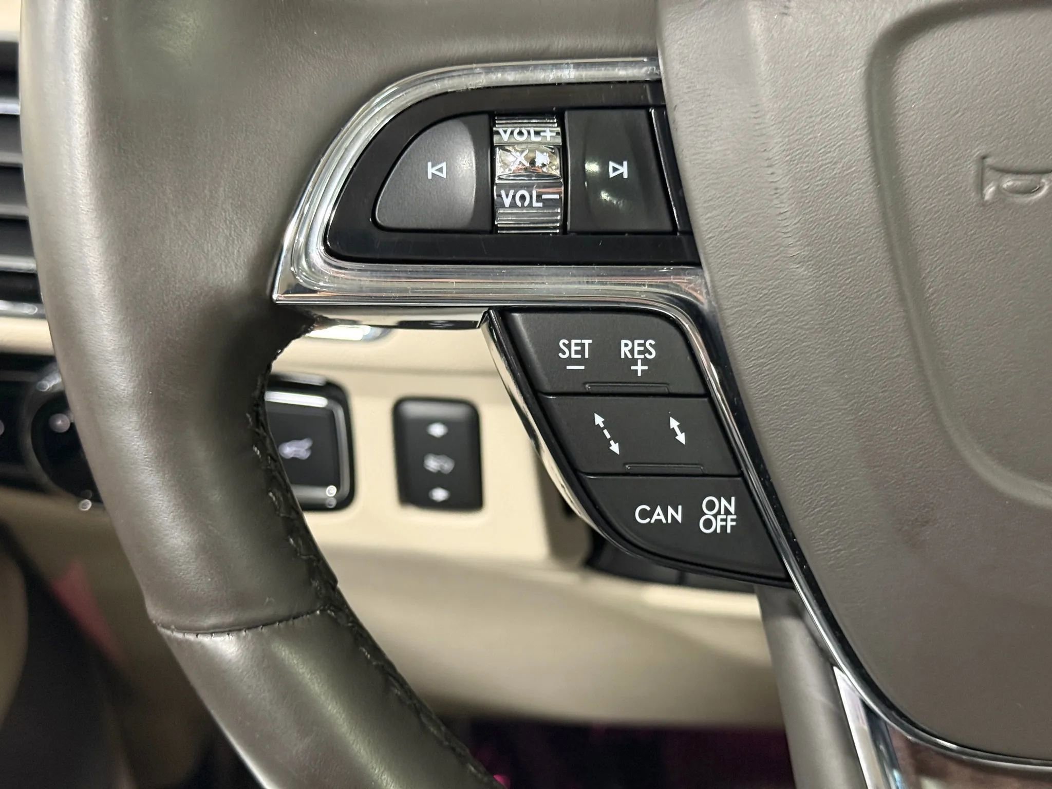 Used 2020 Lincoln Navigator Reserve w/ Luxury Package image 25