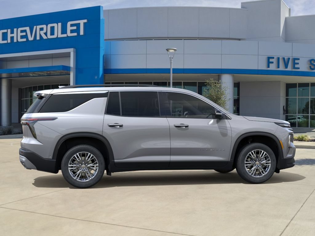 New 2027 Chevrolet Traverse LT w/ Driver Confidence Package FWD image 5