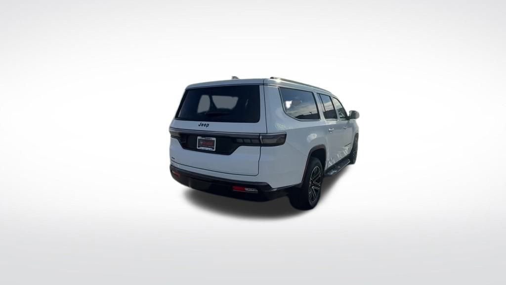 New 2026 Jeep Grand Wagoneer L 4WD w/ Premium Group I image 40