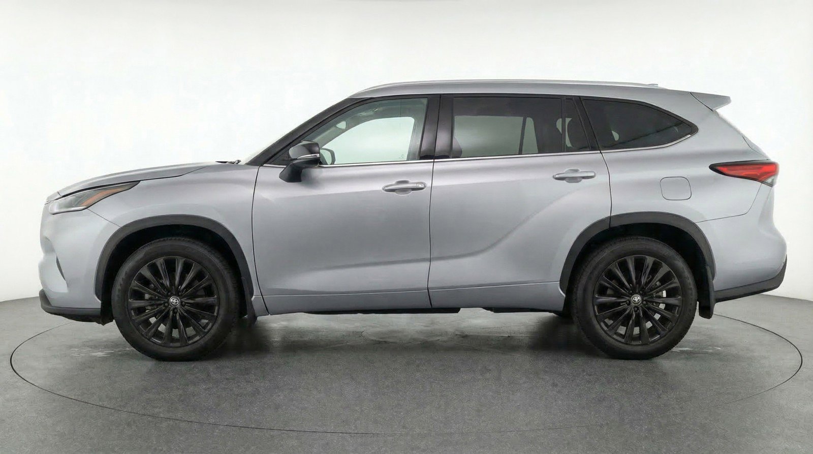 Used 2025 Toyota Highlander XSE image 5