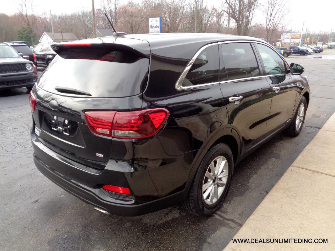 Used 2019 Kia Sorento AWD image 3