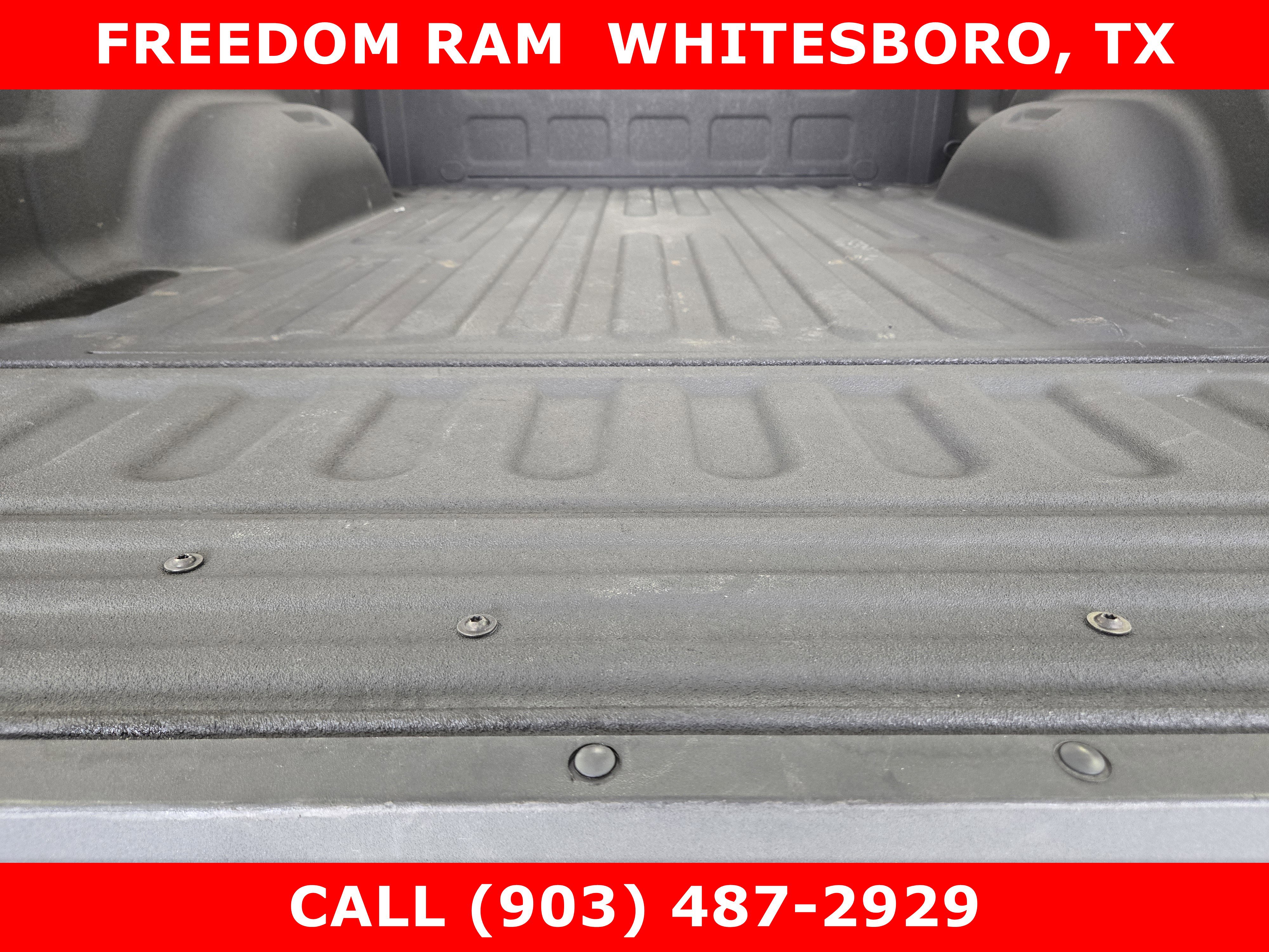 Used 2024 RAM 2500 Big Horn w/ Sport Appearance Package image 22