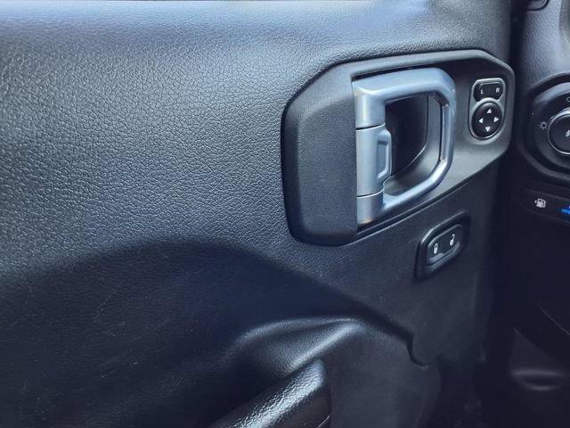 Used 2024 Jeep Wrangler Unlimited AWD/4WD image 17