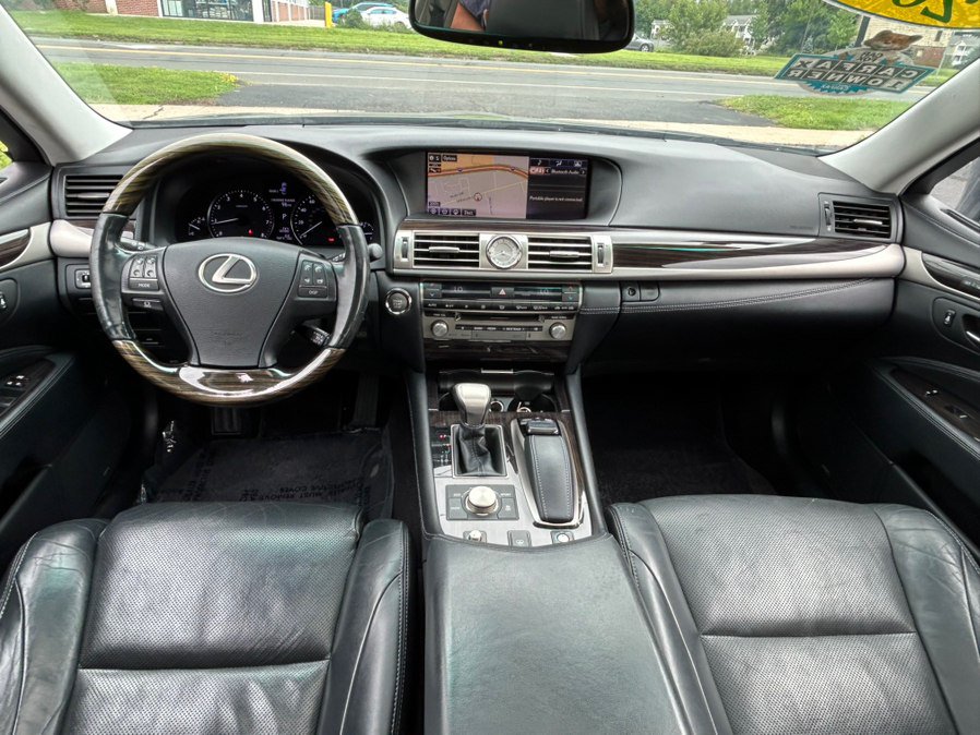 Used 2015 Lexus LS 460 AWD w/ Comfort Package image 23