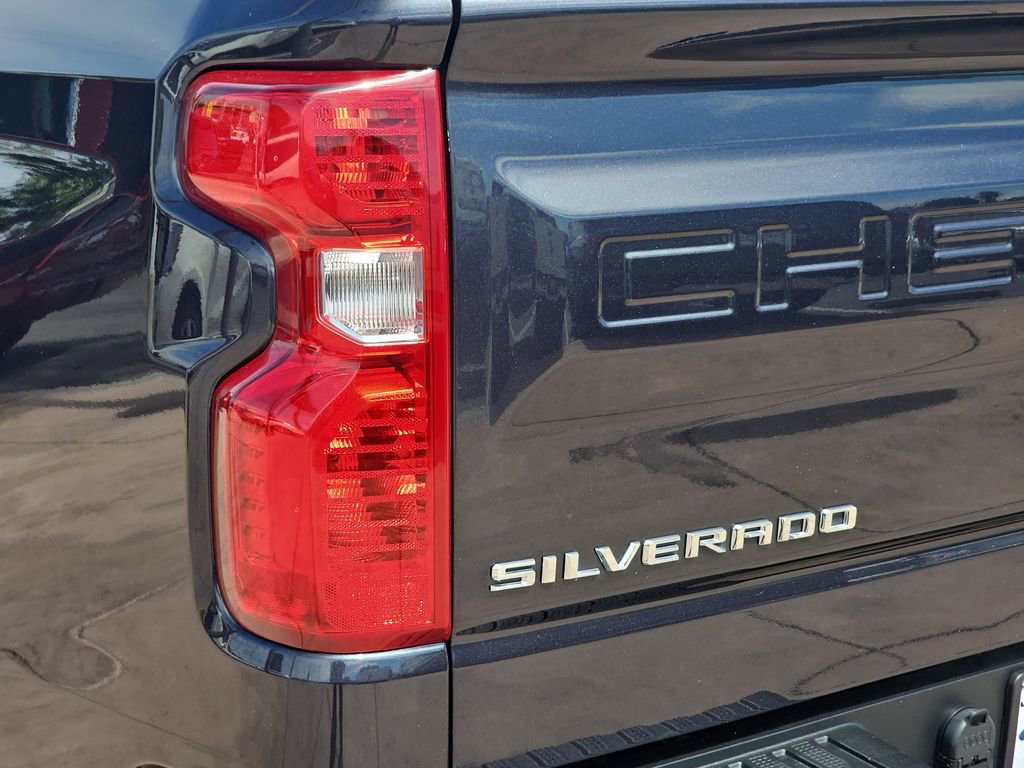 Used 2022 Chevrolet Silverado 1500 LT RWD image 40
