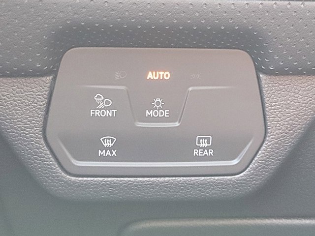 New 2026 Volkswagen Atlas SE image 35