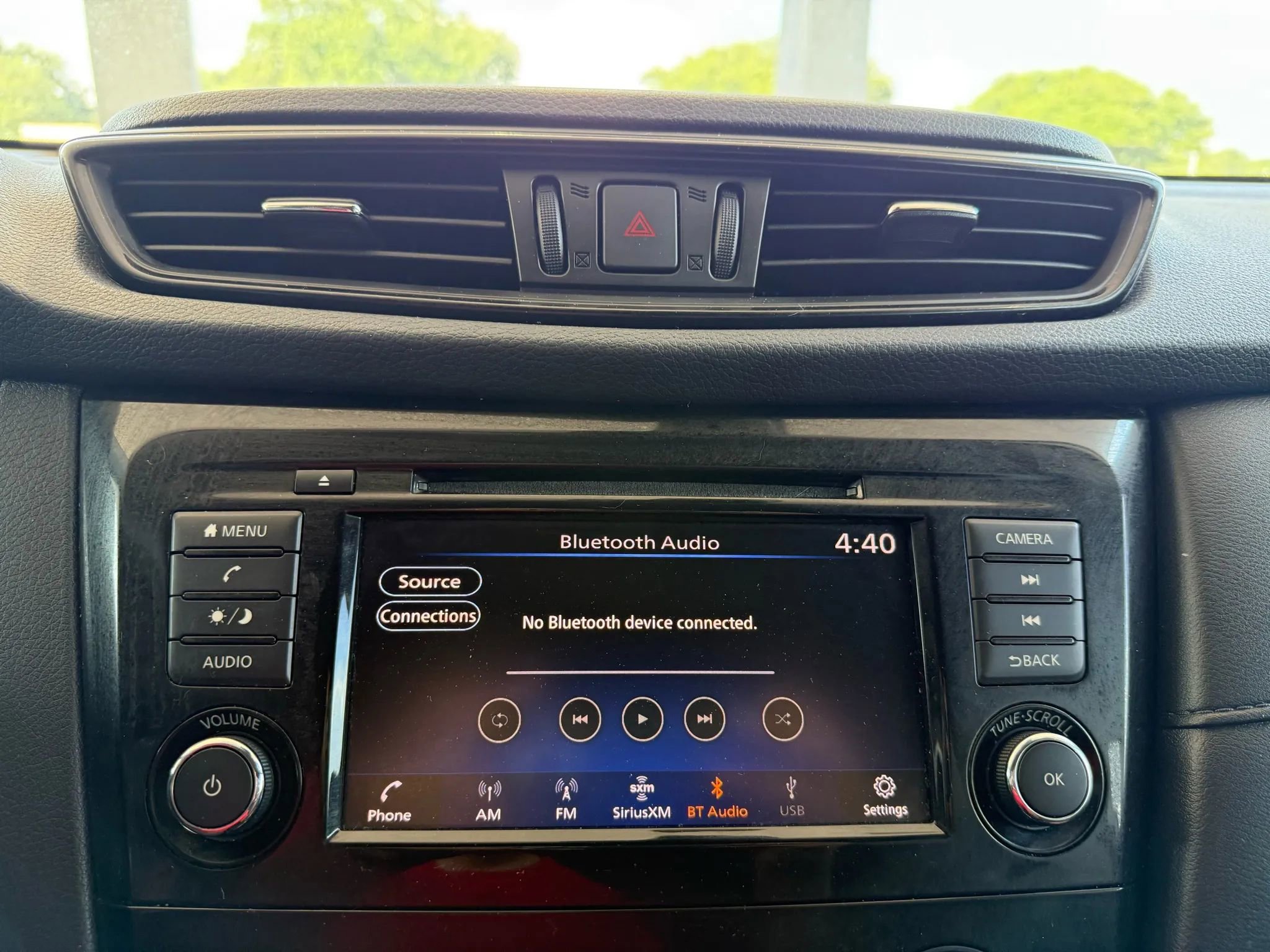 Used 2020 Nissan Rogue S image 15