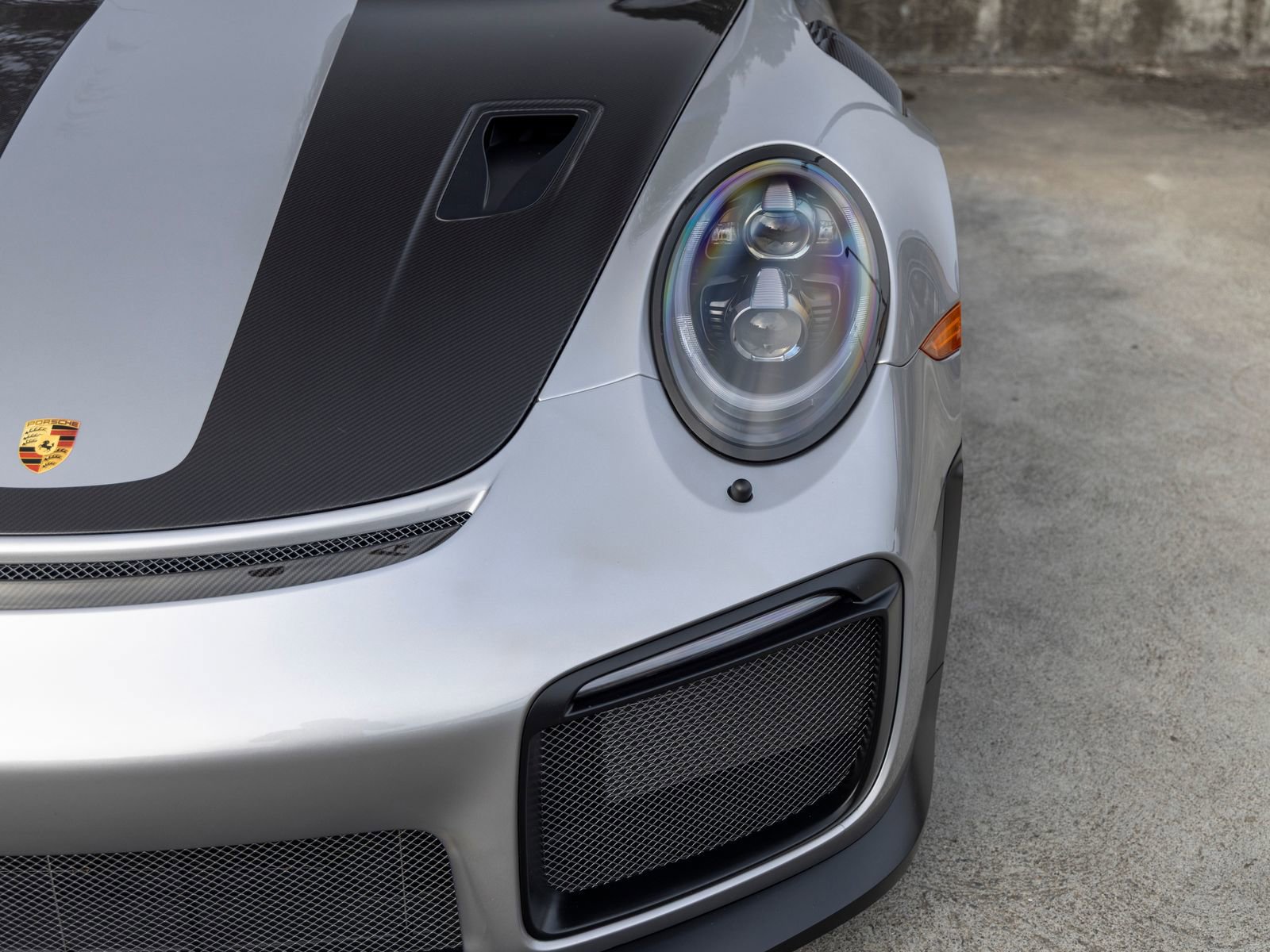 Certified 2018 Porsche 911 GT2 RS RWD image 18