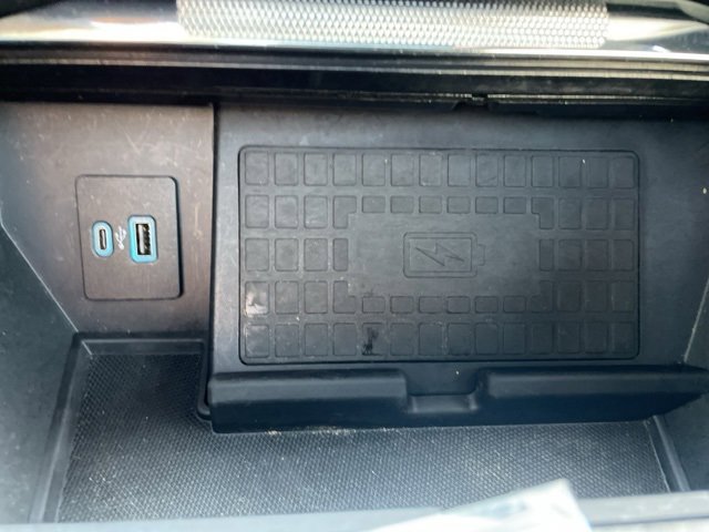 Used 2022 Ford F150 Lariat w/ Equipment Group 502A High image 31